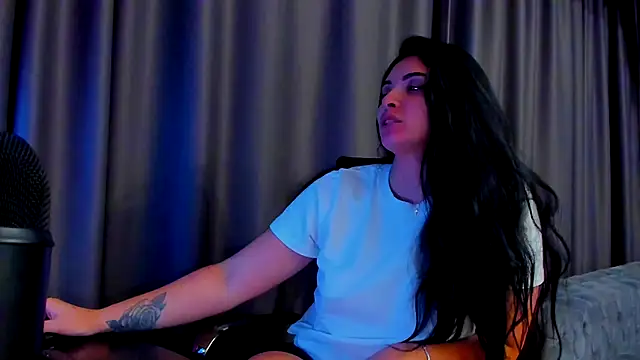 DevashaQueenX online show from 11.22.25