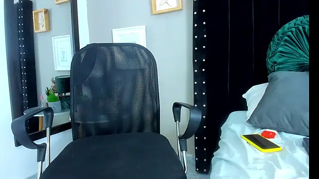 Snapshot of Mathewboy1 chatting on 09.12.25 Mathewboy1 online show from 09.12.25