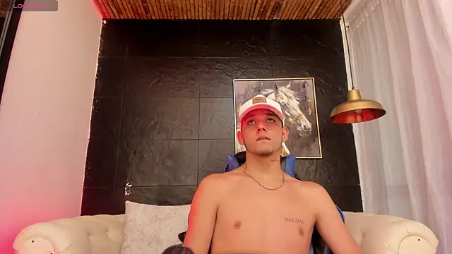 Snapshot of Mathewboy1 chatting on 10.13.25 Mathewboy1 online show from 10.13.25