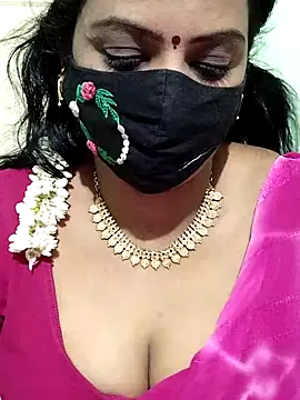 Snapshot of yoga-mithraa chatting on 09.23.25 yoga-mithraa online show from 09.23.25