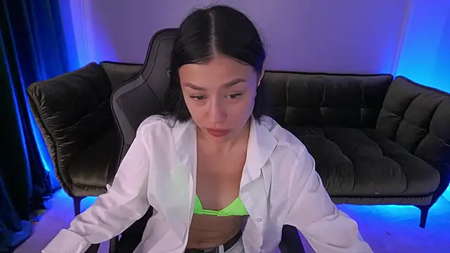 FataleNellie online show from 09.18.25