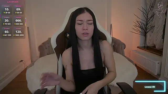 FataleNellie online show from 04.28.26