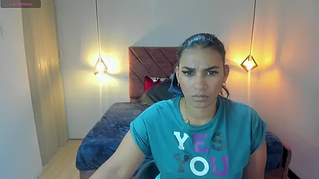 Lia Blake  online show from 05.25.26