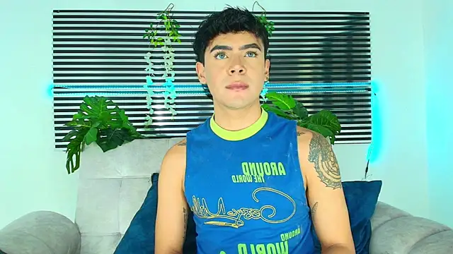 CamiiGuzmanX online show from 01.12.26