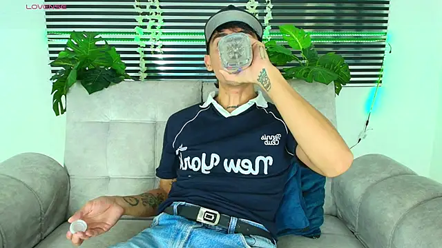 CamiiGuzmanX online show from 01.17.26