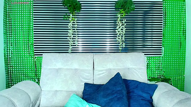 CamiiGuzmanX online show from 03.23.26