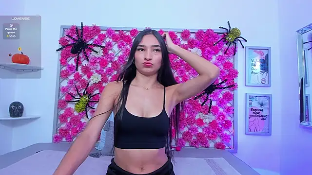 hannah miller 1 online show from 10.27.25