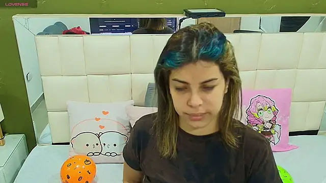 Snapshot of gisell_gomez chatting on 10.19.25 gisell gomez online show from 10.19.25