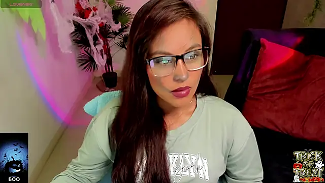 Cameroon-Diaz online show from 10.30.25