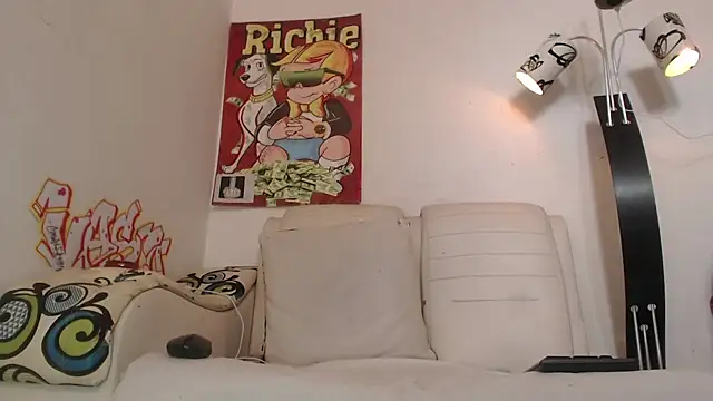 Thomasjons  online show from 02.26.26