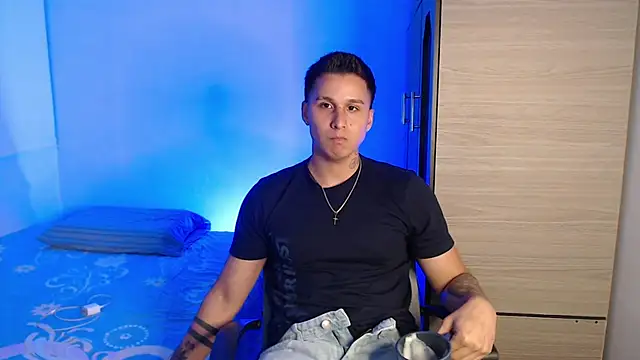 valentinosex1 online show from 12.02.25