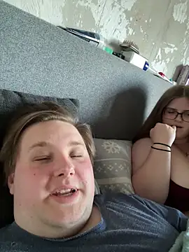 CurvyPaar2 online show from 04.21.26