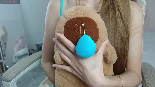 Snapshot of Alina_MissAsian chatting on 11.23.25 Alina MissAsian online show from 11.23.25