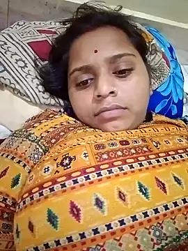 Snapshot of Hot_crety chatting on 09.26.25 Hot crety online show from 09.26.25