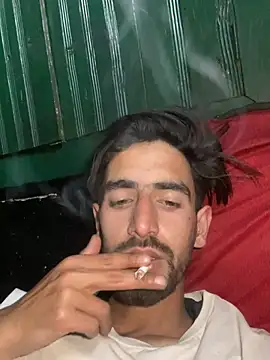 lyath3245 online show from 04.15.26