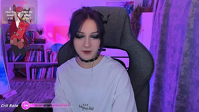 LiliLuna online show from 10.03.25