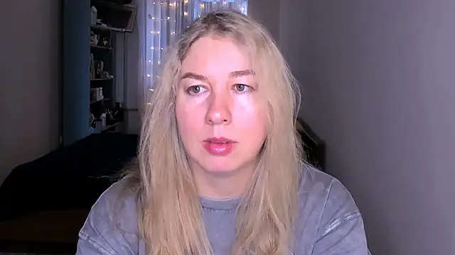 Snapshot of NancySanders chatting on 04.24.26 NancySanders online show from 04.24.26