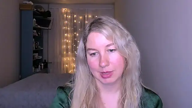 Snapshot of NancySanders chatting on 05.16.26 NancySanders online show from 05.16.26