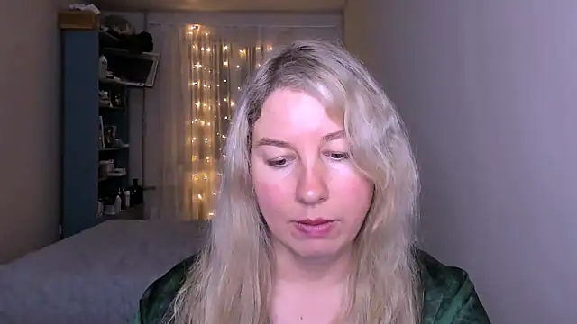 Snapshot of NancySanders chatting on 05.16.26 NancySanders online show from 05.16.26