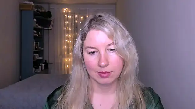 Snapshot of NancySanders chatting on 05.16.26 NancySanders online show from 05.16.26