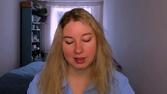 Snapshot of NancySanders chatting on 06.13.26 NancySanders online show from 06.13.26