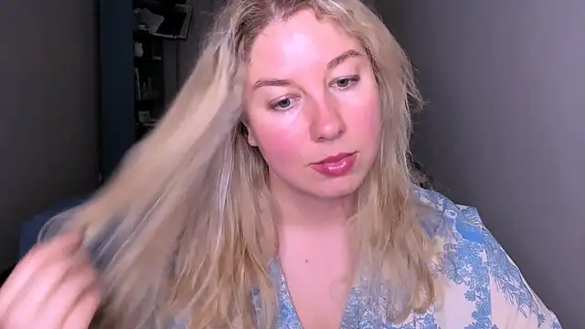 Snapshot of NancySanders chatting on 06.13.26 NancySanders online show from 06.13.26