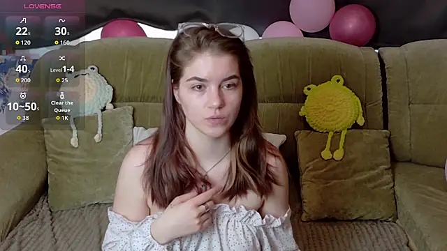 Snapshot of ElzaBlis chatting on 02.23.26 ElzaBlis online show from 02.23.26