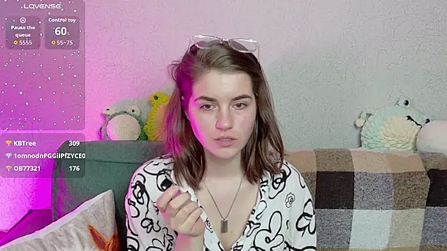 ElzaBlis online show from 04.18.26