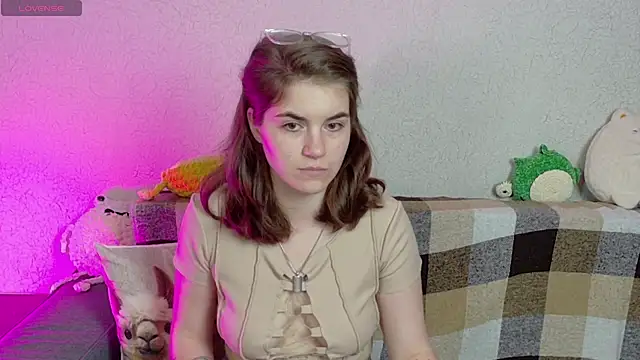Snapshot of ElzaBlis chatting on 06.15.26 ElzaBlis online show from 06.15.26