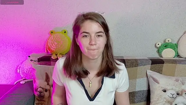Snapshot of ElzaBlis chatting on 06.17.26 ElzaBlis online show from 06.17.26