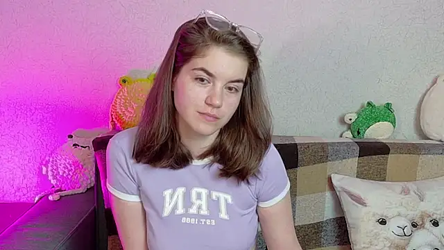Snapshot of ElzaBlis chatting on 06.18.26 ElzaBlis online show from 06.18.26