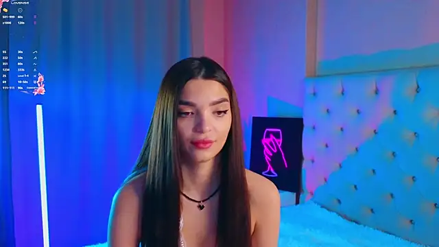 Snapshot of MarciaMarshall chatting on 11.30.25 MarciaMarshall online show from 11.30.25