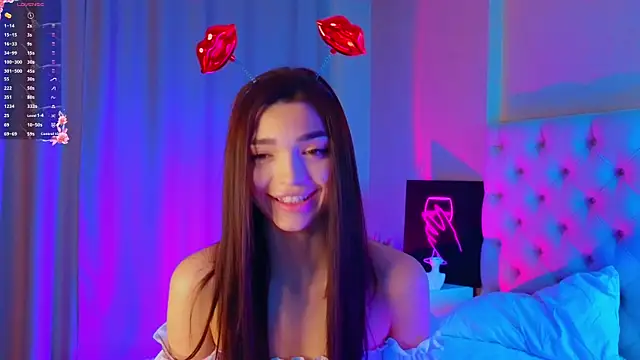 Snapshot of MarciaMarshall chatting on 12.03.25 MarciaMarshall online show from 12.03.25