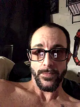 Snapshot of Italian69Stallion chatting on 11.17.25 Italian69Stallion online show from 11.17.25