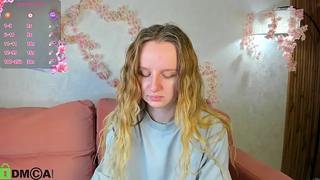 Snapshot of Rina_Panic chatting on 09.21.25 Rina Panic online show from 09.21.25