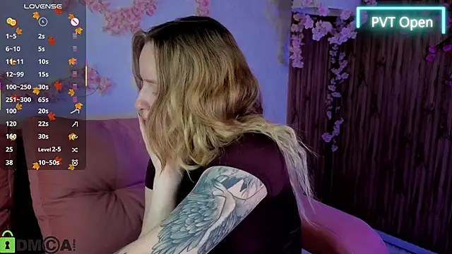 Snapshot of Rina_Panic chatting on 11.15.25 Rina Panic online show from 11.15.25