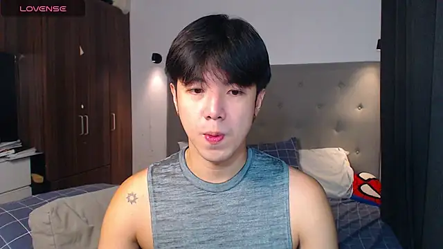 Snapshot of Addictiveboi chatting on 11.14.25 Addictiveboi online show from 11.14.25