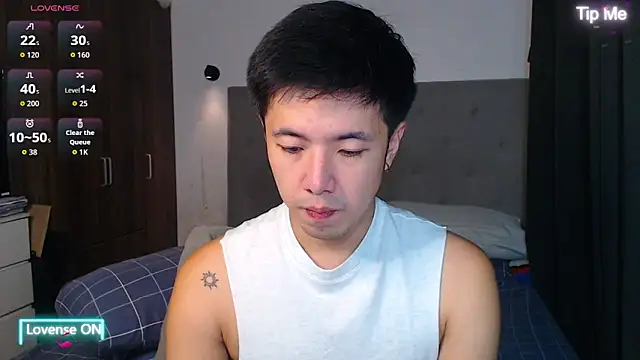 Snapshot of Addictiveboi chatting on 01.06.26 Addictiveboi online show from 01.06.26