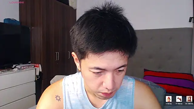 Snapshot of Addictiveboi chatting on 02.09.26 Addictiveboi online show from 02.09.26