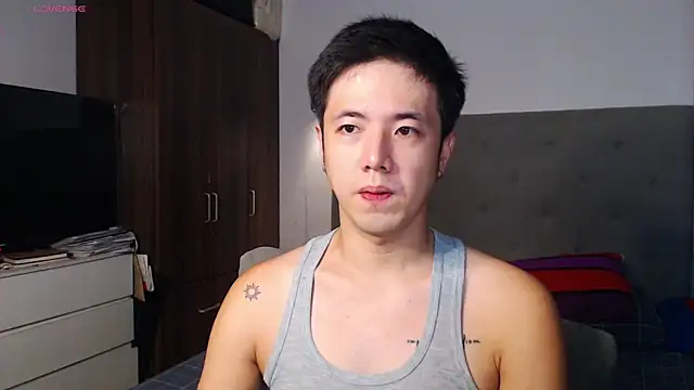 Snapshot of Addictiveboi chatting on 02.19.26 Addictiveboi online show from 02.19.26