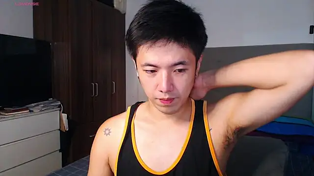 Snapshot of Addictiveboi chatting on 02.21.26 Addictiveboi online show from 02.21.26