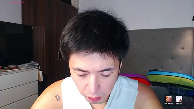 Snapshot of Addictiveboi chatting on 02.22.26 Addictiveboi online show from 02.22.26