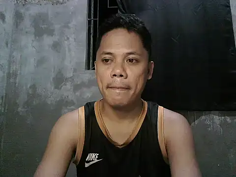 Snapshot of asian_priince chatting on 12.15.25 asian priince online show from 12.15.25