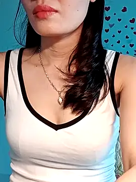 Snapshot of Hinna_x chatting on 06.28.26 Hinna x online show from 06.28.26