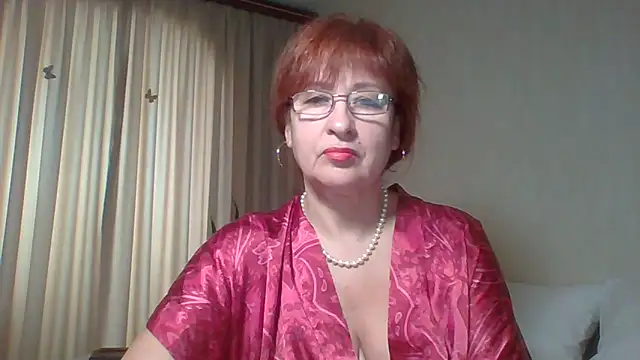 Snapshot of Marellaa chatting on 03.26.26 Marellaa online show from 03.26.26