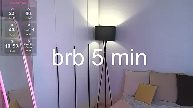 EsmaWonka online show from 10.09.25