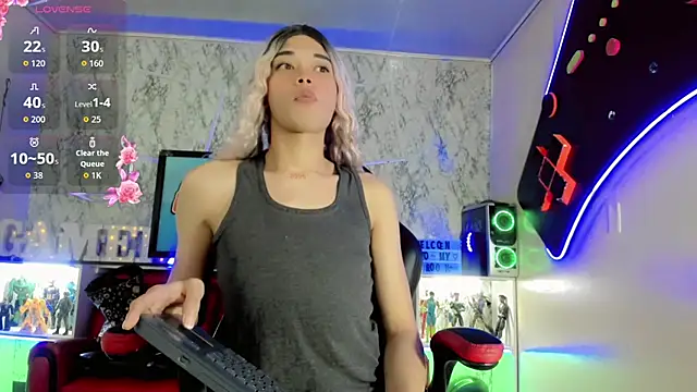 Madison Mujica online show from 10.13.25