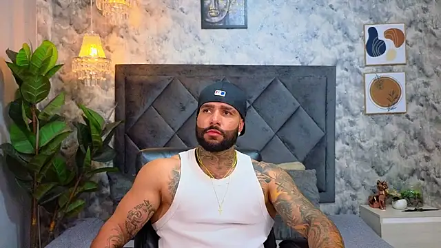 Snapshot of Apolo_rousse1 chatting on 11.07.25 Apolo rousse1 online show from 11.07.25