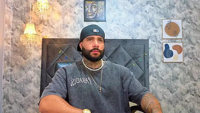 Snapshot of Apolo_rousse1 chatting on 12.03.25 Apolo rousse1 online show from 12.03.25