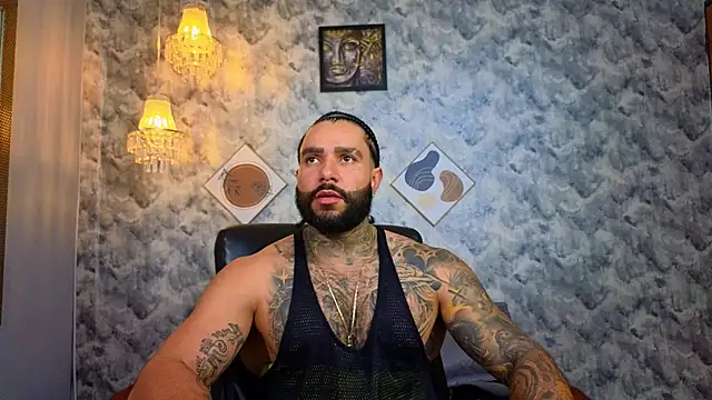 Snapshot of Apolo_rousse1 chatting on 12.13.25 Apolo rousse1 online show from 12.13.25